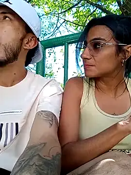 Leslly_ Show in webcam