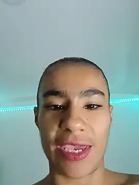 Leslly_ Шоу с уебкамера