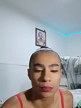 הופעת וובקאם של Leslly_