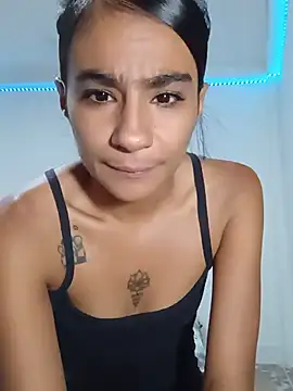 Leslly_ Show in webcam
