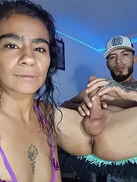 Show modela Leslly_ na web-kameri