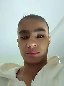 Leslly_ Pertunjukan Webcam