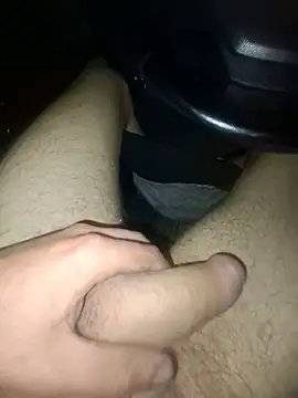 Bierzdobuzisuko4433 Show in webcam