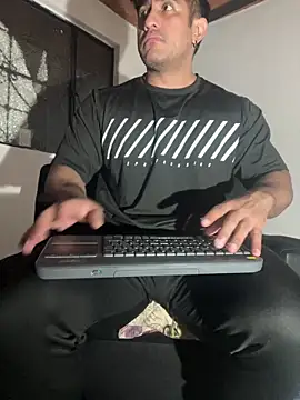 willian_m777 网络视讯表演