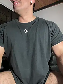 willian_m777 Show Webcam