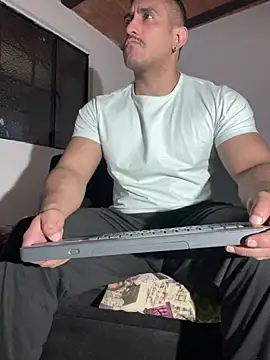 Show de willian_m777 na webcam