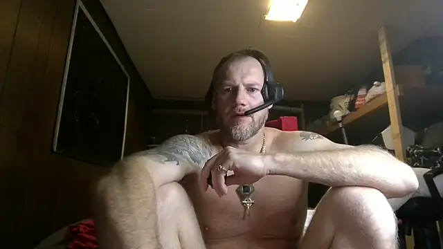 Freakslut007 webkamerás műsora