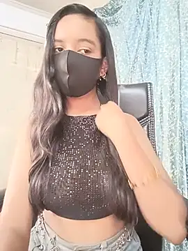 Show modela Parinaaz18 na web-kameri