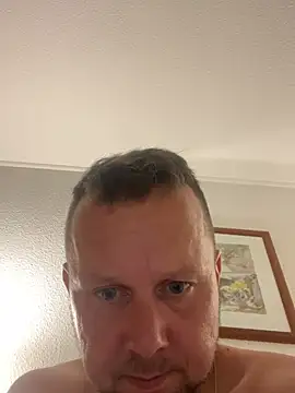 Hornybiboy66 – webcam-show