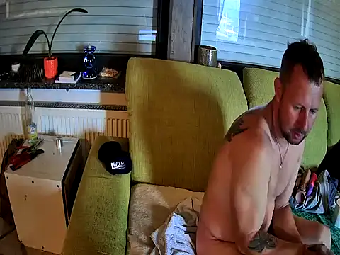 Hornybiboy66 – webcam-show