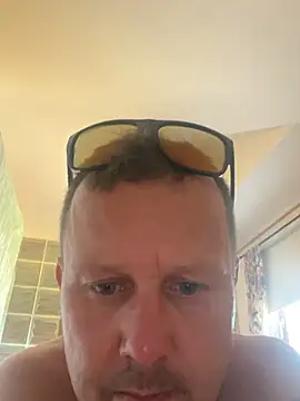 Webkamerová show Hornybiboy66