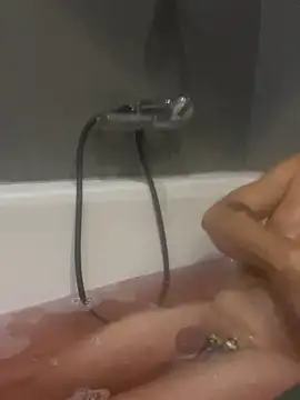 Hornybiboy66: διαδικτυακό σόου στην κάμερα