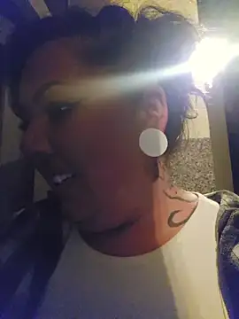 CurvyBonnie_XO 网络视讯表演