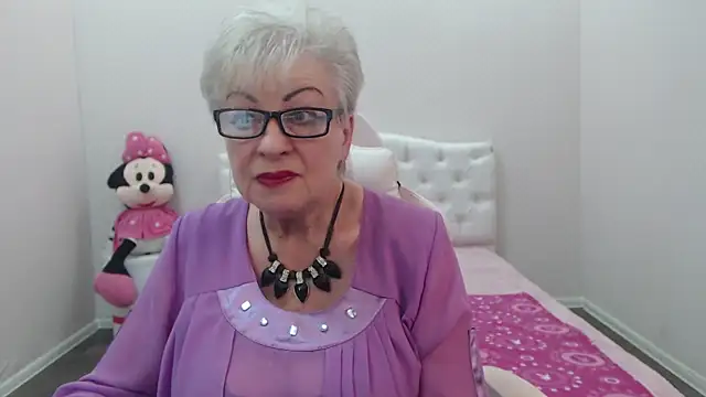KayleSmoll – Naživo XXX chat