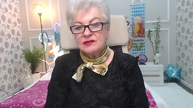 Webkamerová show KayleSmoll