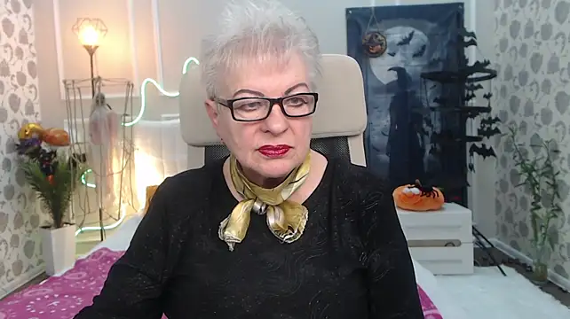 KayleSmoll's Webcam Show