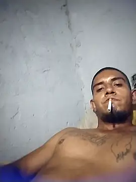Show modela josevazk37 na web-kameri