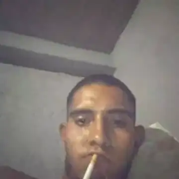 josevazk37 Show in webcam