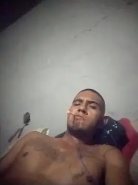 josevazk37 Show in webcam