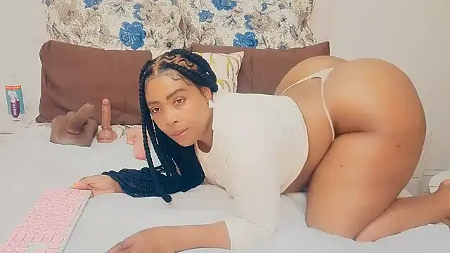 GiantBootyMilf's Webcam Show