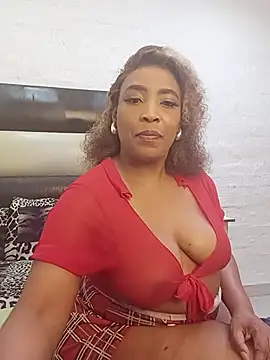 GiantBootyMilf's Webcam Show