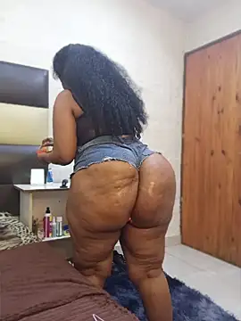 Show de GiantBootyMilf na webcam