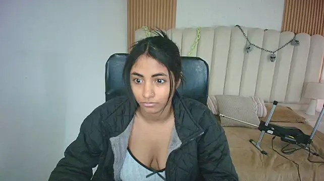 shaneelle 现场XXX聊天