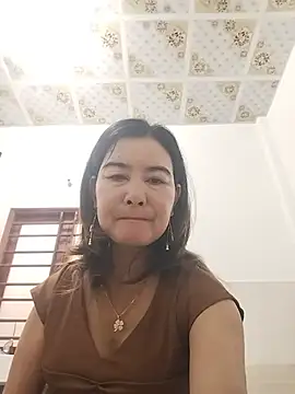 Sexy-ladyboobs20 Show in webcam