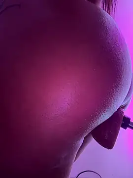 izanmiller2001 Live XXX-chat
