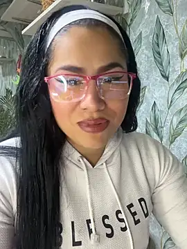 Sweet__Nurse1 Adlı Modelin Canlı XXX Sohbeti