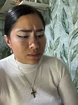 Sweet__Nurse1 লাইভ XXX চ্যাট