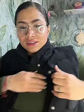 Chat +18 de Sweet__Nurse1 ao vivo