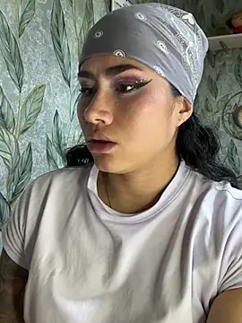 Sweet__Nurse1 Adlı Modelin Canlı XXX Sohbeti