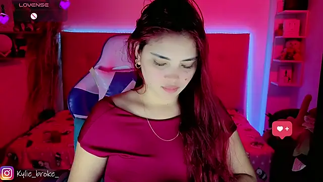 Kylie_brokee Adlı Modelin Web Kamerası Şovu