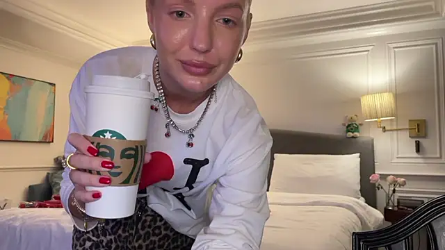 aestetickn Live XXX chat