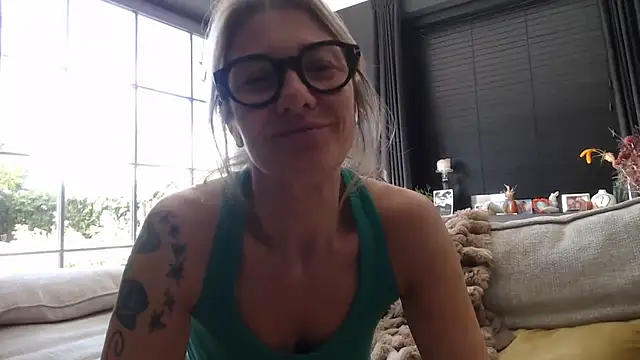 godinflower's Live XXX Chat