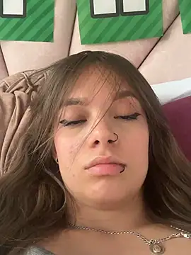 AmmyJones_ Live XXX-chat