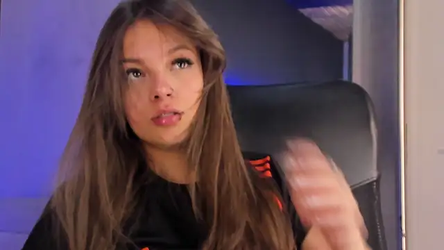 Chat XXX en directo de AmmyJones_