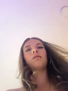 Chatroom XXX en direct de AmmyJones_