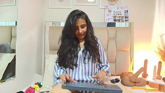 צ'אט XXX בשידור חי של _Marcela__
