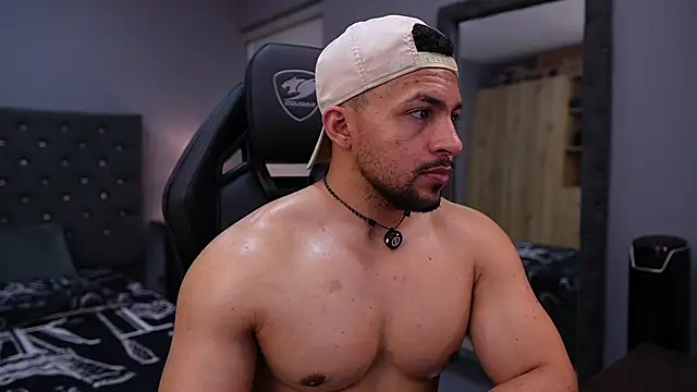 LoganMartinX Show Webcam