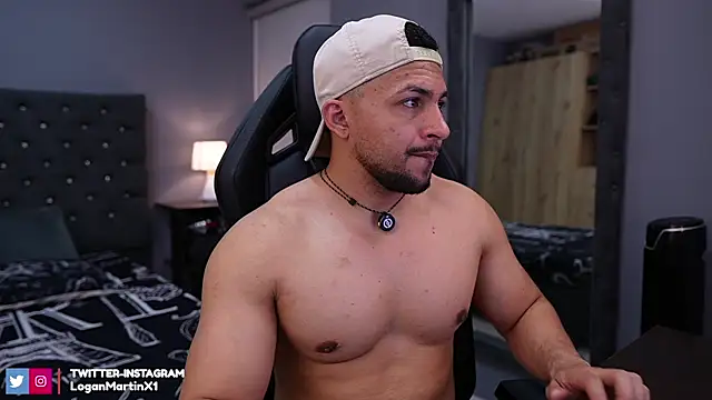 LoganMartinX Show Webcam