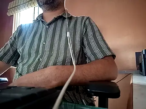 צ'אט XXX בשידור חי של daddys_pen