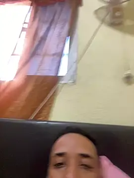 RICO_ZA1: διαδικτυακό σόου στην κάμερα