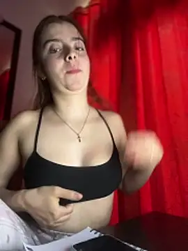 Chat +18 de Cloew_Marz ao vivo