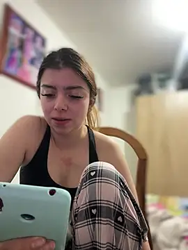 Cloew_Marz Chat XXX in diretta