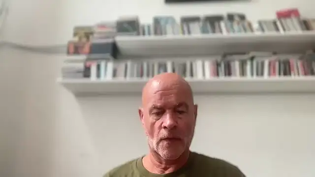 pletsje: διαδικτυακό σόου στην κάμερα