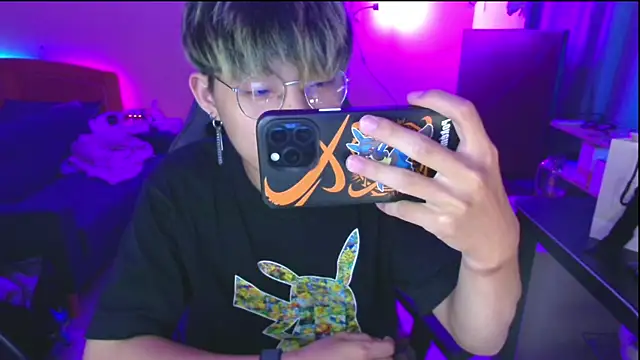 Hitoshi1210 Show Webcam