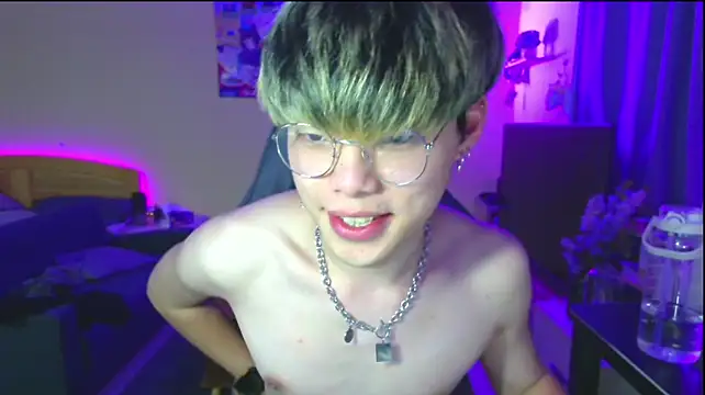 Hitoshi1210 Show Webcam