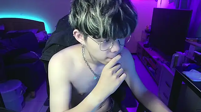 Pertunjukan Kamera Web Hitoshi1210